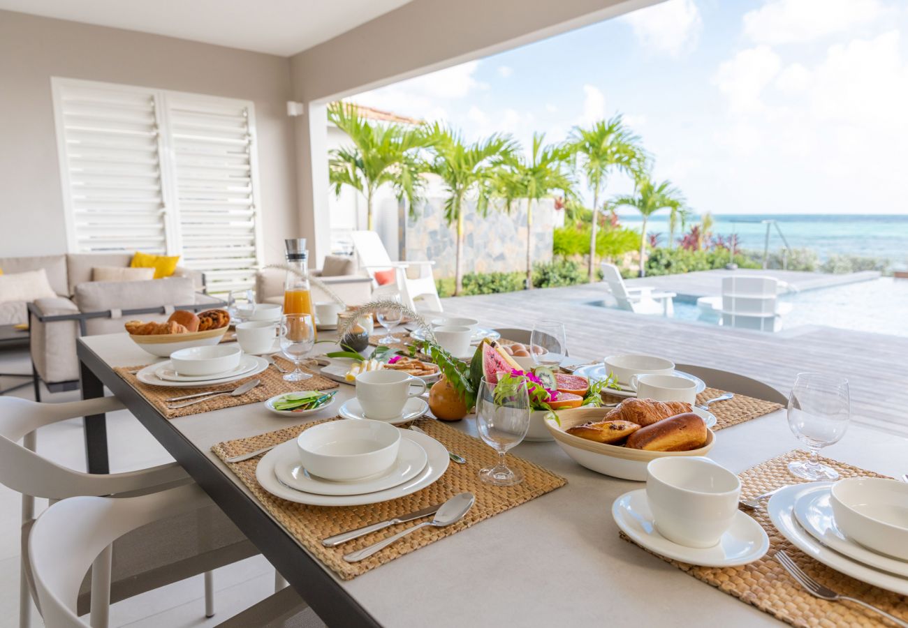 Villa à Le Diamant - Villa Régent - Magnifique villa en front de mer avec piscine privée Villa à Le Diamant - Villa Régent - Magnifique villa en front de mer avec piscine privée