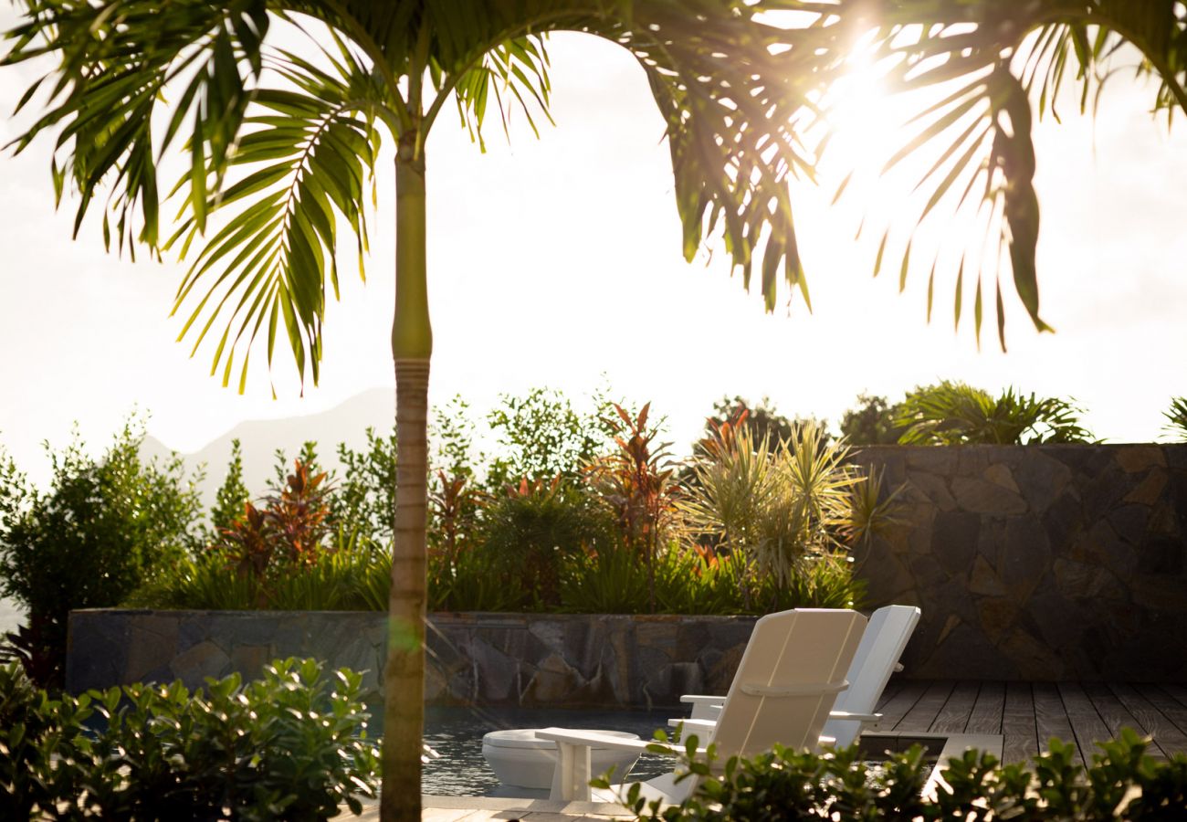 Villa à Le Diamant - Villa Régent - Magnifique villa en front de mer avec piscine privée Villa à Le Diamant - Villa Régent - Magnifique villa en front de mer avec piscine privée